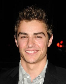 Dave Franco in Now You See Me 2